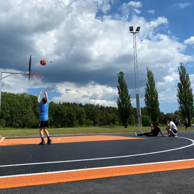 Bergo Basketball court 3x3 Aktivitetsparken Bro Skogås (1)