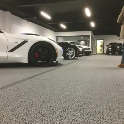 Bergo Flooring car showroom Bergo Silvergrey (11)