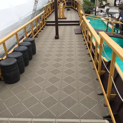 Bergo Flooring Outdoorcafe ship Bergo Unique Cedarwood 1