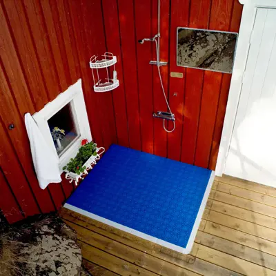 Bergo_Flooring_Outdoor_shower_Royal_Blue