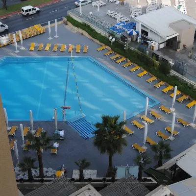 Bergo Flooring pool area Bergo Unique Stonegrey (3)