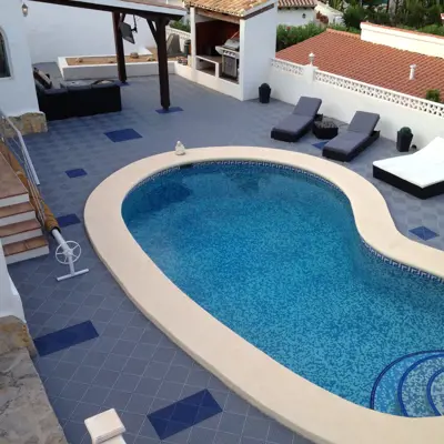 Bergo_Flooring_Poolarea_Unique_Blue (1)