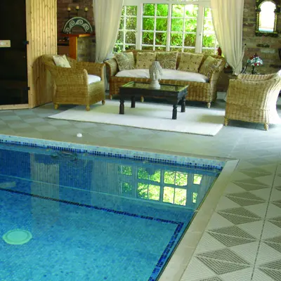 Bergo_Flooring_Poolarea_Unique_Stonegrey (5)