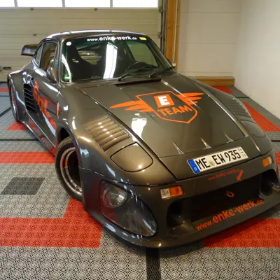 Bergo Flooring car showroom red grey