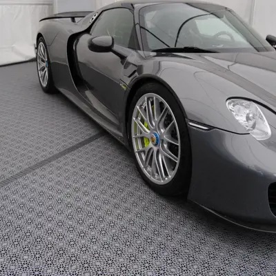 Bergo Flooring Racing Floor (24)