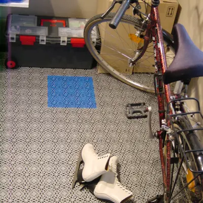 Bergo_Flooring_Storage_room_Royal_Silvergrey_Blue 1