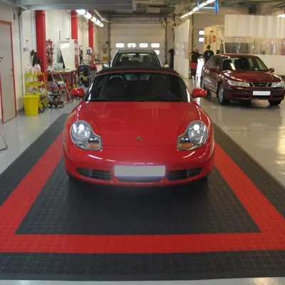 Bergo Flooring car showroom Bergo Black red (1)