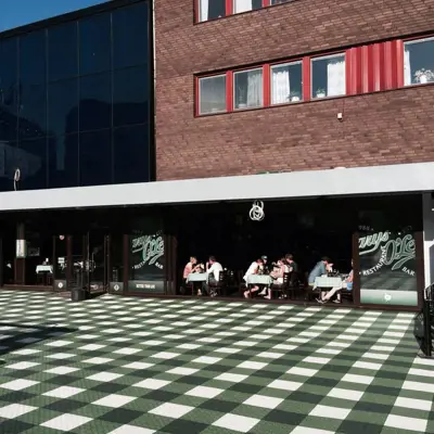Bergo Flooring Restaurant Olearys Bergo XL 3