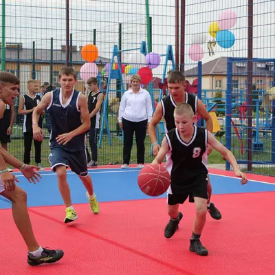 Bergo_Basketball_court_1