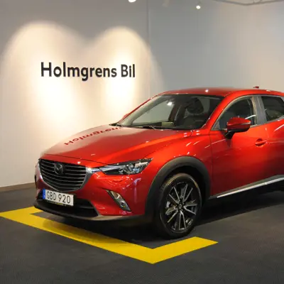 Bergo Flooring car showroom Bergo Graphitegrey Yellow (2)